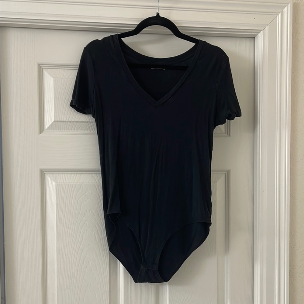 Black V-Neck cap sleeve bodysuit